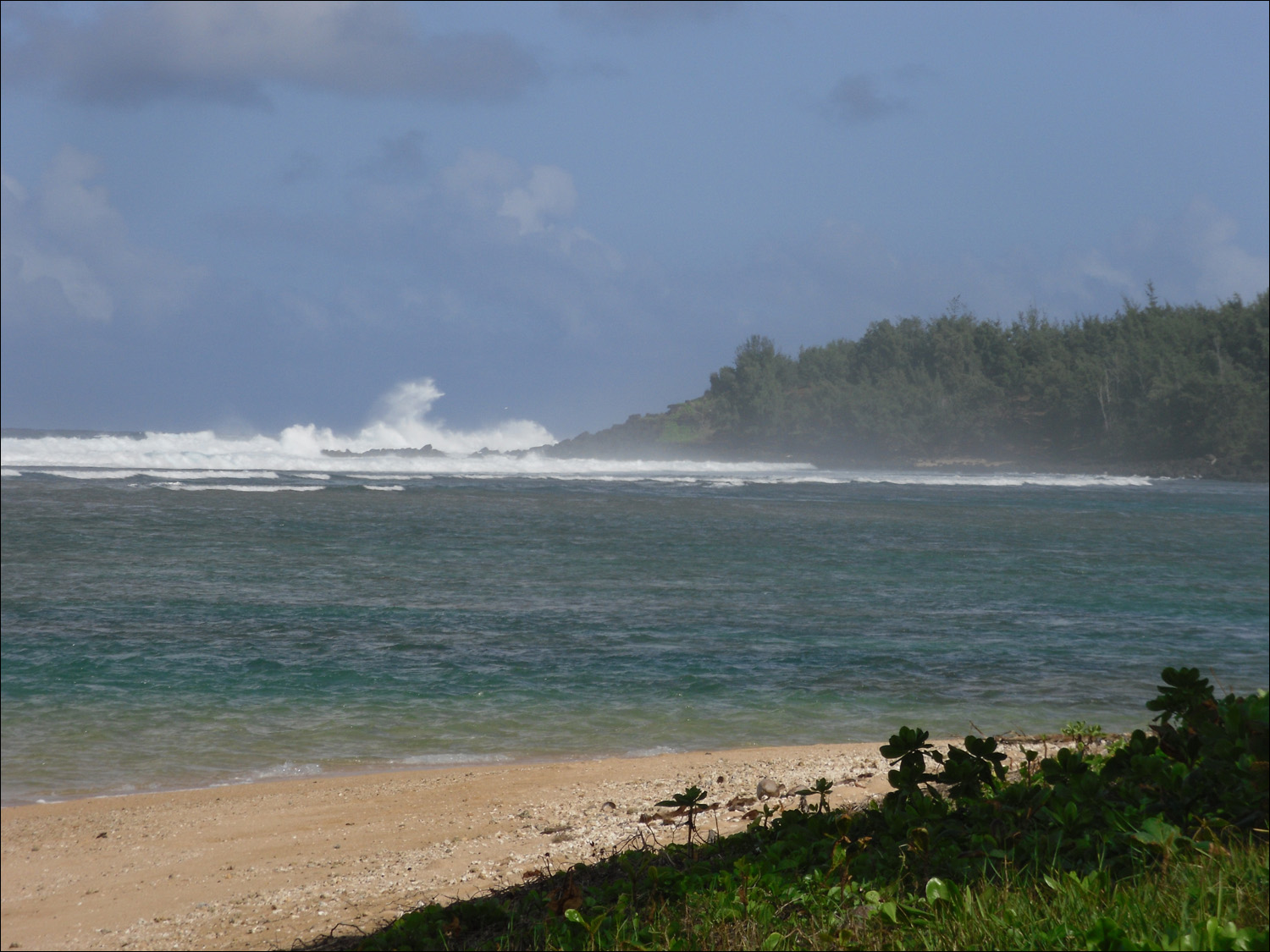 Hike to Pilaa Beach